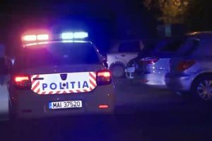 Poliţist bătut pe stradă de un bărbat care nu avea declaraţia pe proprie răspundere