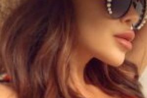 O bombă sexy a fugit din autoizolare, din Bucureşti, cu trenul până în Timişoara şi taximetrul până în braţele iubitului din Moldova Nouă!