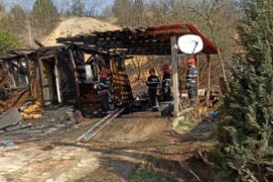Incendiu la o gospodărie din Baia Mare (FOTO)