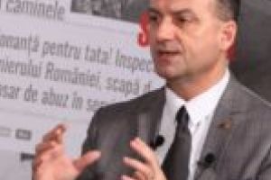 Managerul Cican a adunat zeci de doctori, din două spitale, într-o singură sală, dar invită la calm!