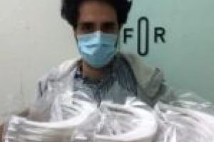 Soluţii inteligente pentru a acoperi lipsurile! Viziere scoase la imprimantă 3D de voluntarii timişoreni