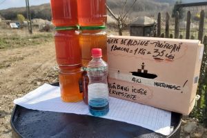 Cum vând bihorenii mierea în vreme de pandemie: 