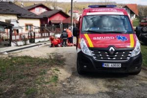 A ZBURAT PRIN PARBRIZ