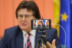 Nicolae Robu se pune la dispoziţia oamenilor de afaceri: „Dacă v-aş putea fi util cu ceva, nu ezitaţi să mă contactaţi”