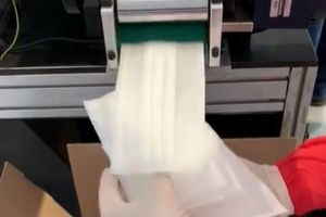 Măşti made în Bihor: Ministrul Economiei anunţă că a început producţia primelor echipamente de protecţie în România (VIDEO)