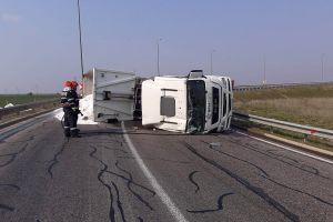 Circulaţie blocată în Nodul Rutier Feteşti al Autostrăzii A2 din cauza unui accident
