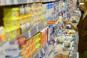 Mureş: Vârstnicii, acces cu prioritate în magazine, între orele 11.00 – 13.00!