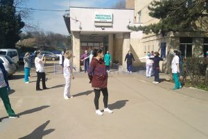 Maternitatea nu mai devine spital COVID- 19. Bolnavii cu coronavirus vor ajunge la un alt spital