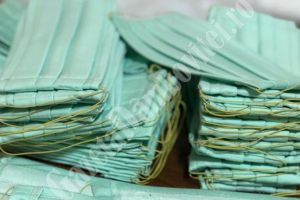PUCIOASA Covid-19: Locuitorii vor primi măşti textile donate de un producător local