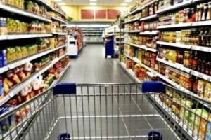 „Eroii au prioritate”! Un hipermarket din Botoşani oferă facilităţi la cumpărături cadrelor medicale şi personalului ISU