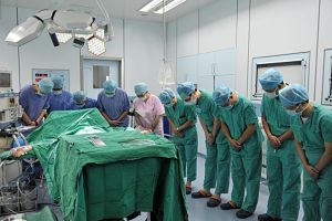 TRANSPLANT. Un sătmărean (40 ani) în moarte clinică a salvat o viaţă!