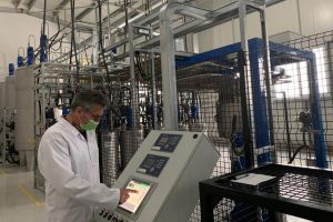 ROMCHIM PROTECT aruncă în lupta cu COVID -19 doi dezinfectanţi puternici