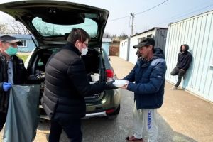 VIDEO: Persoanele fără adăpost din Bacău, cazate în Tabăra de Refugiaţi