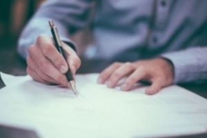 Angajatorii pot depune solicitări pentru decontarea şomajului tehnic al angajaţilor