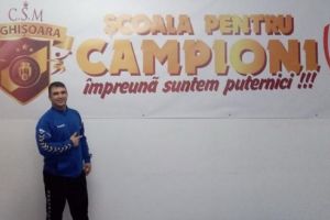 Fotbaliştii din Sighişoara, donaţie de măşti pentru personalul medical