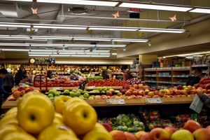 VEȘTI BUNE! Ce magazin alimentar IMPORTANT a anunţat PLAFONAREA preţurilor