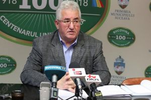 Bazarul Sucevei nu se redeschide miercuri, aşa cum era stabilit iniţial