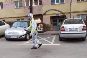 Acţiuni de dezinfecţie în aproape 2000 de scări de bloc din Suceava, începând de astăzi