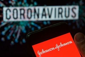 Johnson&Johnson anunţă că va începe testarea unui vaccin pentru COVID 19 până în septembrie