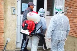 Slobozia: Primăria a început dezinfectarea scărilor de bloc. Vezi programul