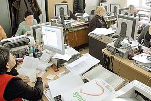 Propunerea unui sătmărean: Trimiteţi în şomaj tehnic bugetarii care nu lucrează!