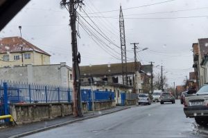 VIDEO FOTO – Zeci de rromi din Turnişor, izolaţi la domiciliu – Au avut contact cu femeia moartă de coronavirus