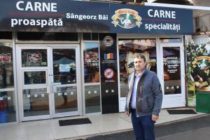Firma din Sângeorz-Băi îşi aprovizionează zilnic magazinul din Piaţa Decebal. Decizie importantă legată de preţuri