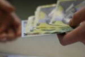 Consilierii locali renunţă la indemnizaţii pentru a sprijini spitalul din Moldova Nouă