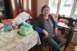 Gest: Cristian Niculescu Ţâgârlaş îşi donează indemnizaţia de consilier pentru a ajuta patru vârstnice (FOTO)