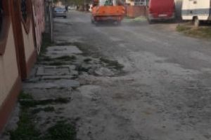 Braila lucrului bine facut! Dezinfectarea noroiului si pietrisului din Catanga in vreme de pandemie