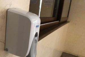 DEZINFECTAREA LA BLOCURI MAI AŞTEAPTĂ