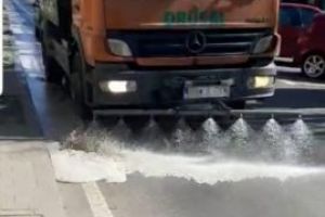 Baia Mare: Societatea DRUSAL face dezinfecţia bulevardelor şi a cartierelor cu hipoclorit. Ghenele de gunoi sunt şi ele dezinfectate (FOTO)