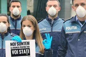 Sunteţi acasă? În Bihor, poliţiştii au ieşit în 2.500 de misiuni de verificare a persoanelor aflate în izolare la domiciliu
