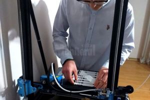 Clubul de inventică al Colegiului ”Petru Rareş” contribuie în lupta cu COVID-19 cu ...