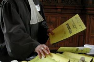 Parchet: Dosar penal după ce mai multe persoane nu au respectat restricţiile, la Sighetu Marmaţiei