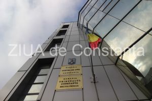 Mai multi medici din Constanta, cercetati pentru ucidere din culpa. Unul a fost trimis in judecata. Dosarul, amanat  