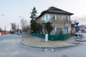 Continuă reparaţiile străzilor din Sfântu Gheorghe