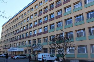 Pe fondul demisiilor unor asistenţi medicali vor fi angajaţi alţii, pe durată determinată şi fără concurs