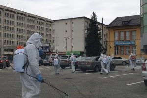DEZINFECŢIE ACUM ÎN PITEŞTI. TONE DE SUBSTANŢE ADUSE CU CISTERNA!