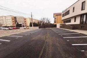 Constanta: Continua amenajarea de noi locuri de parcare pe terenurile virane