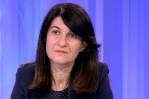Violeta Alexandru a explicat în ce constă schimbarea legii care permite statul cu cei mici în perioada vacanţei de Paşte