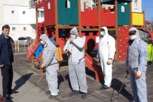 FOTO: Dezinfecţia continuă la Luduş