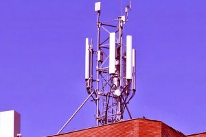 Digi, Orange şi alţi operatori plătesc statului 531 milioane lei. Ce primesc de aceşti bani?
