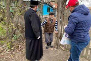 Fapta cea bună în vreme de pandemie. Ajutoare către oamenii nevoiaşi şi bătrâni