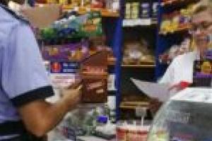 În Caraş-Severin plouă cu sancţiuni! Produse alimentare şi de igienă comercializate ilegal