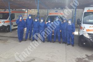 ȘTIREA DE BINE: Combinezoane pentru Serviciul Judeţean de Ambulanţă Dâmboviţa, de la un atelier de creaţie