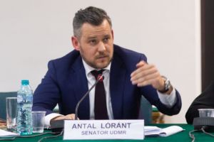 Senatorul UDMR Antal Lóránt, şi-a donat 70% din salariul pe trei luni spitalului din Odorheiu Secuiesc
