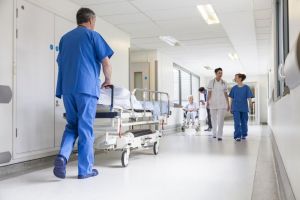 Zeci de cadre medicale izolate la domiciliu în judeţul Sibiu – Au îngrijit bolnavi cu coronavirus