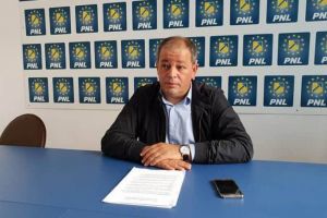 Claudiu Răcuci (PNL) – Rog angajatorii aflaţi în dificultate să beneficieze de banii nerambursabili pentru şomaj tehnic puşi la dispoziţie de Guvernul Orban şi să nu concedieze niciun angajat