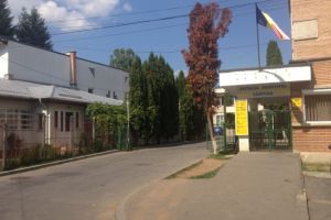 Doi medici şi trei asistente din Prahova, printre pacienţii infectaţi cu Covid-19. 68 de angajaţi din spitale sunt în auto-izolare